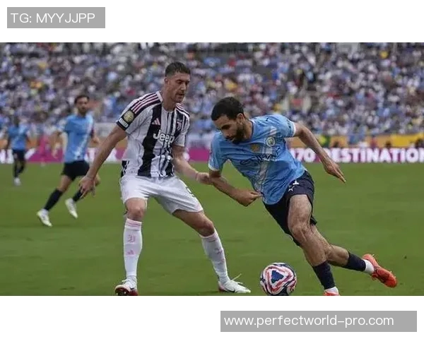 西甲激战尤文图斯与AC米兰平局点球大战引发球迷热议与转会传闻