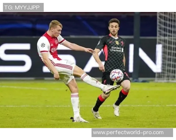 国王杯精彩对决那不勒斯大胜利物浦乌龙球引发全场热议与转会传闻 国王杯精彩对决那不勒斯大胜利物浦乌龙球引发全场热议与转会传闻