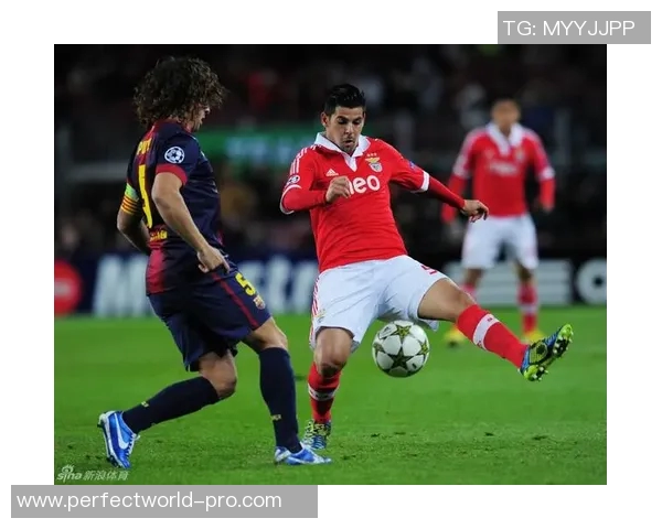 德甲惊天冷门本菲卡4-0战胜巴萨引发全场狂欢