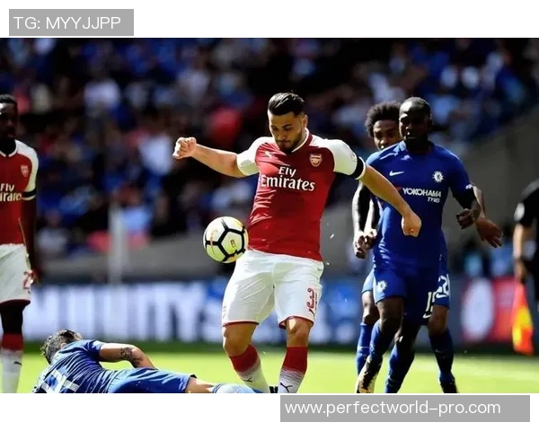 切尔西与阿森纳友谊赛激战四三神扑引发争议判罚全场沸腾