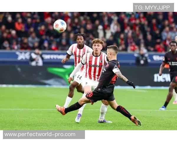 德甲激战：皇马与阿森纳战成平局精彩瞬间引发全场热议